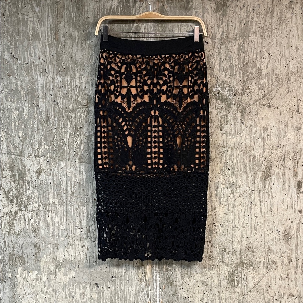 FEW MODA Women's Lace Pencil Skirt Size S In Black